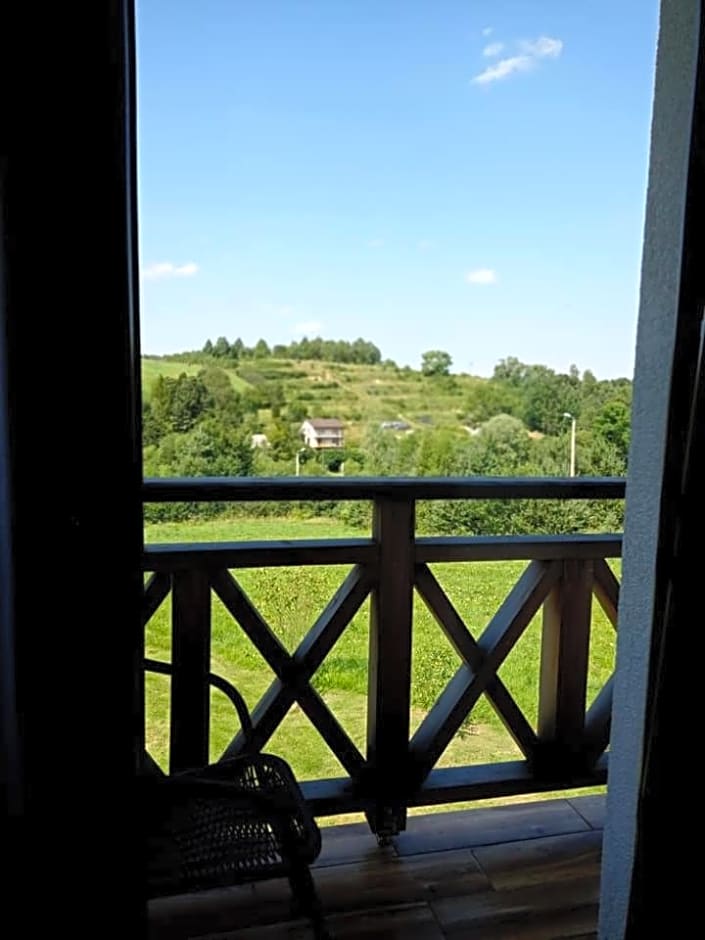 Brzozowy Zagajnik Bieszczady - Domki z Balia Ogrodowa