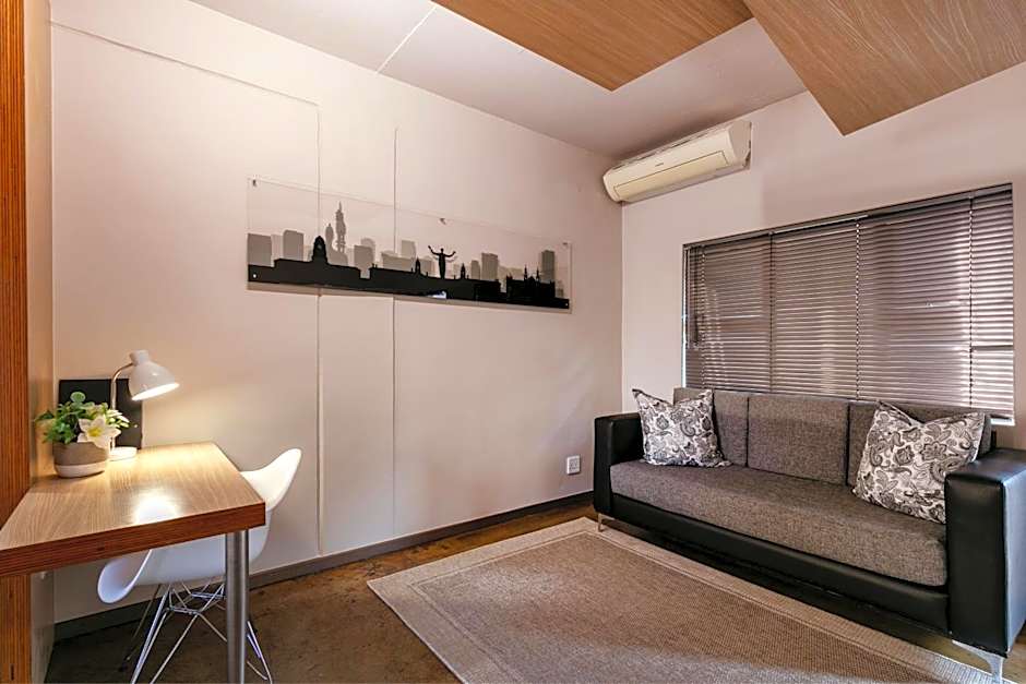 Akanani Apartments