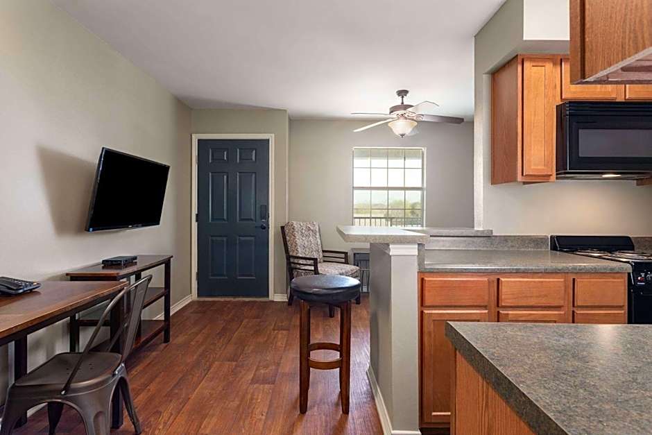 Eagle's Den Three Rivers Texas a Travelodge by Wyndham