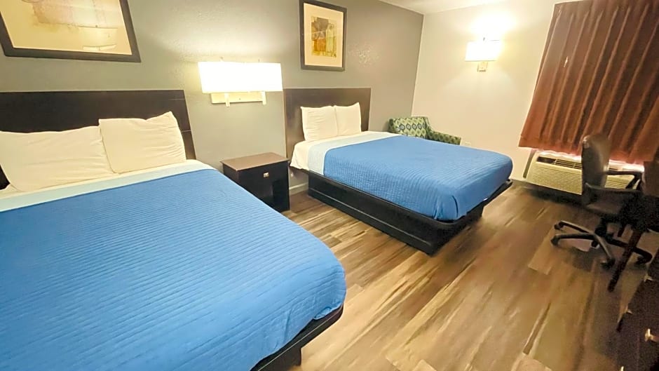 Pinckneyville Inn and Suites