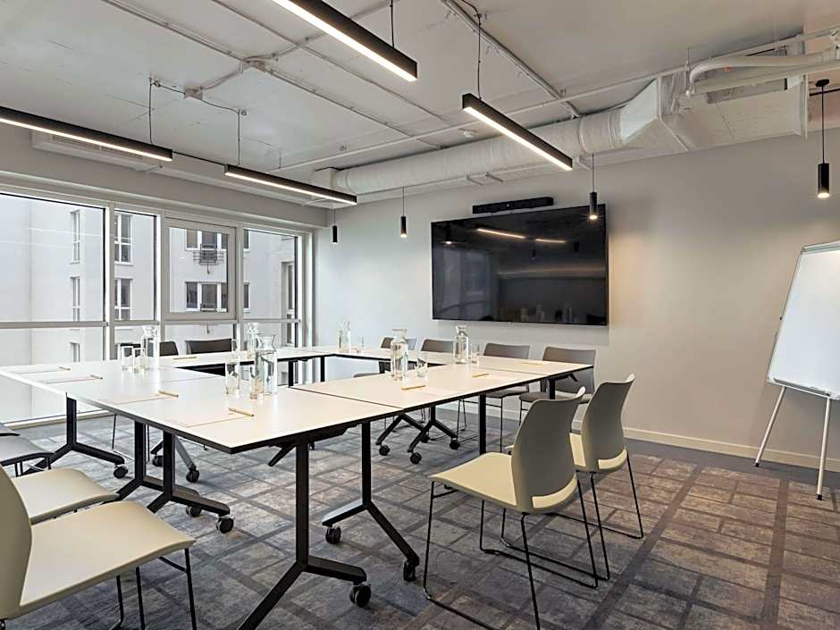 ibis Kyiv Beresteiska