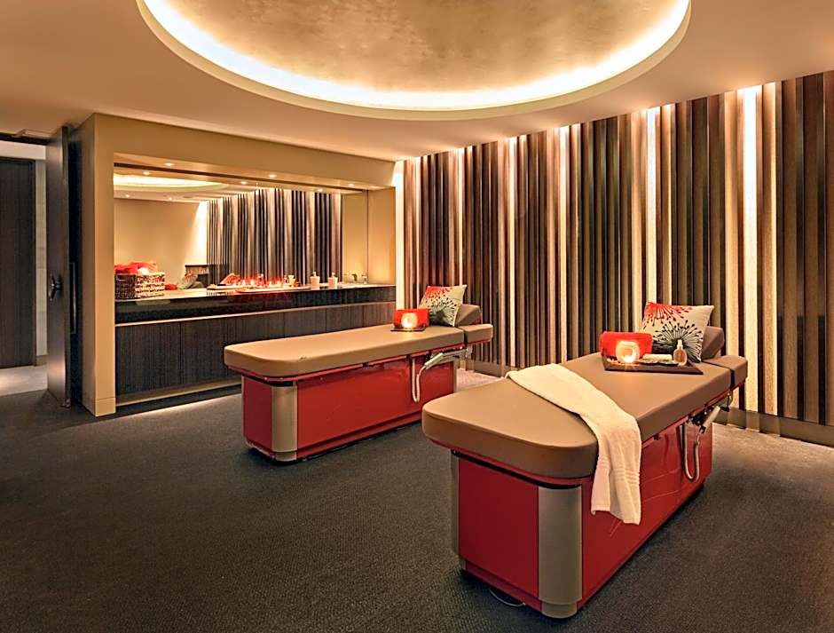 The Darling at The Star