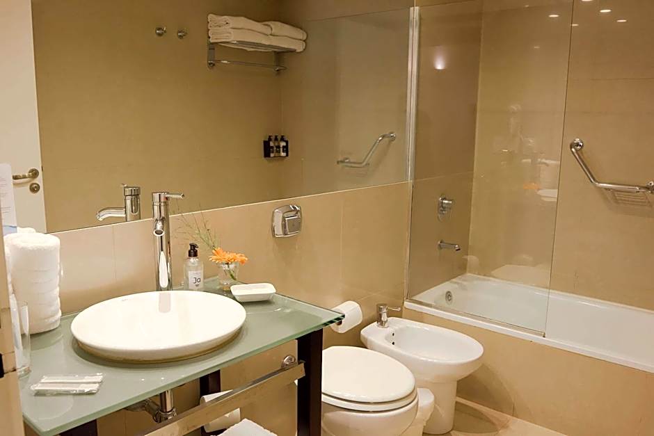 Dazzler by Wyndham Buenos Aires Maipu