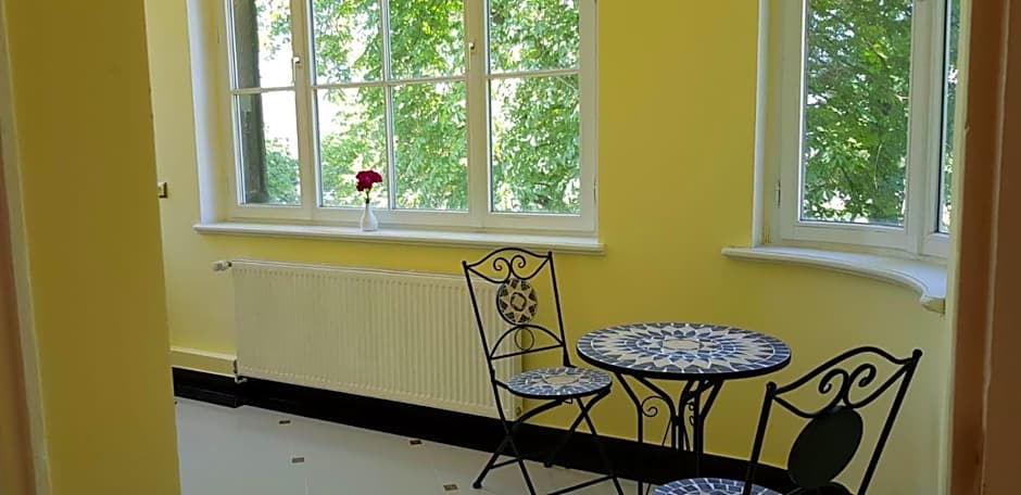 Hotel-Villa Lalee
