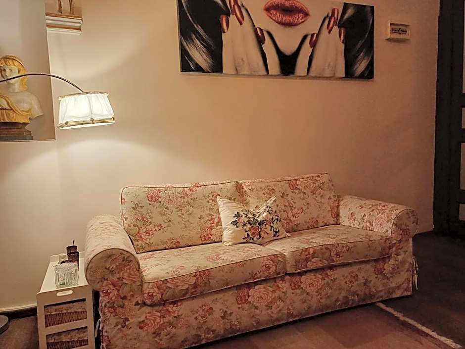 Bucharest Downtown Inn