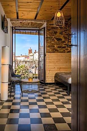 Deluxe Double Room with Balcony