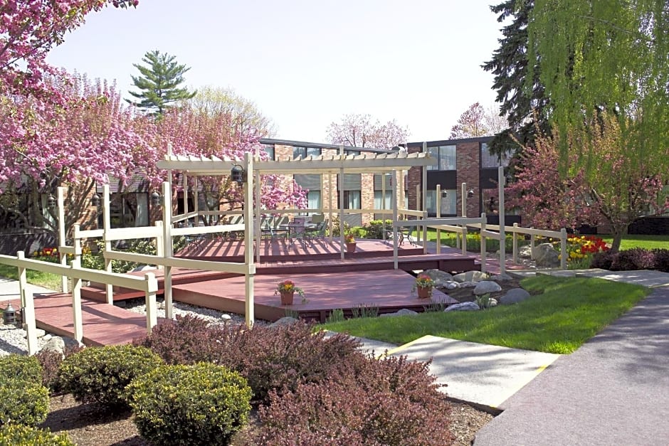 Fireside Inn & Suites Portland