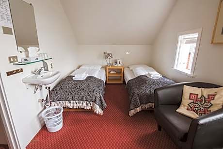 Single Room with Shared Bathroom
