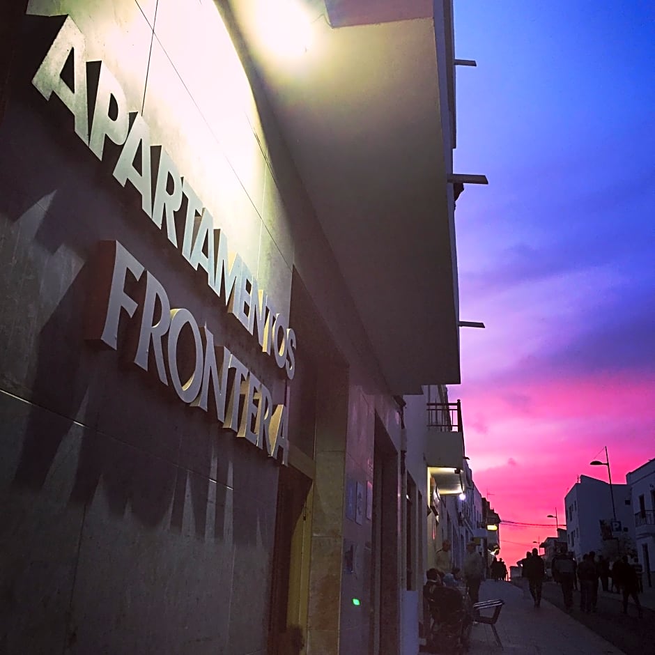 Apartamentos Frontera