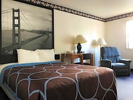 Double Room with Two Double Beds - Smoking