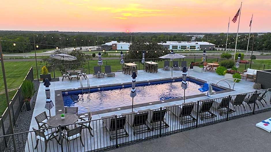 PINEMARK Inn Suites Events