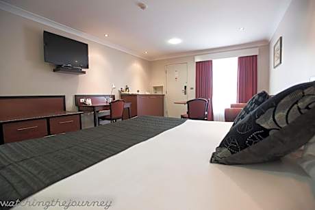 Deluxe Twin Room - Disability Access