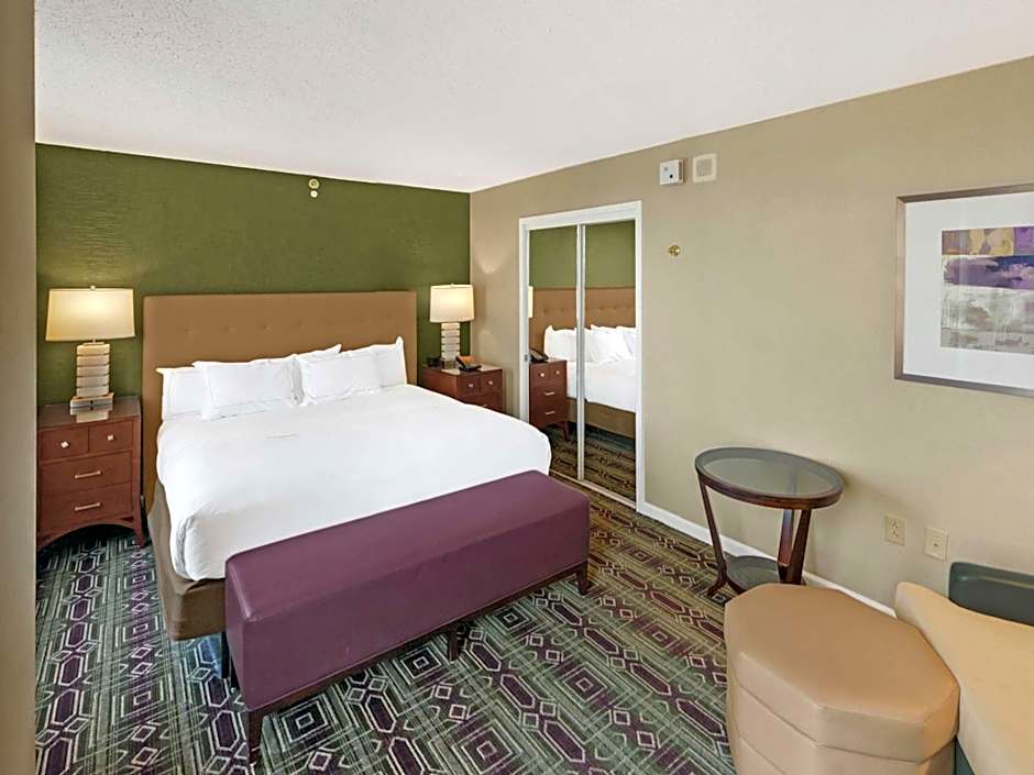 Hilton Harrisburg And Towers