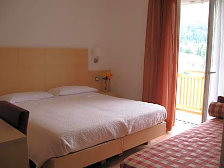 Triple Room with View