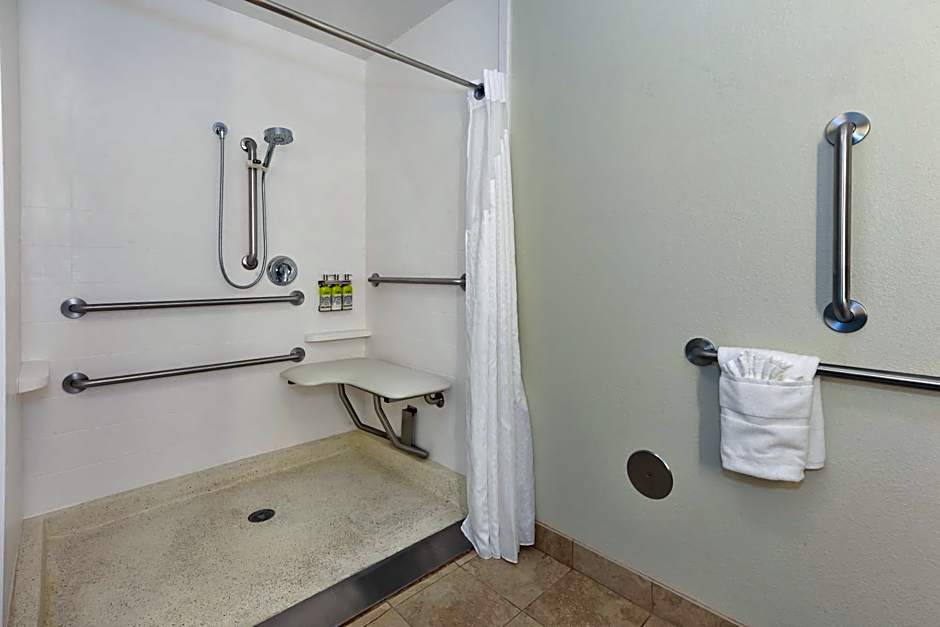 Holiday Inn Express And Suites Effingham By IHG