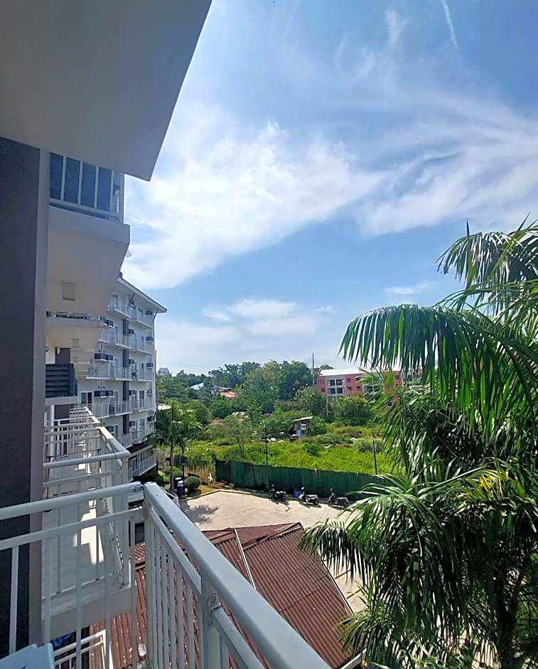 ANIA CONDO STAY