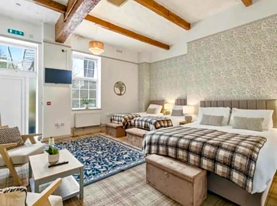 Blenkinsopp Castle Inn