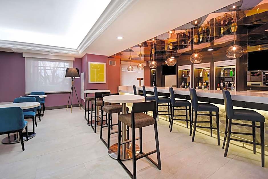 Hampton Inn By Hilton NY-JFK