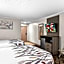Red Roof Inn & Suites Lexington - Hamburg