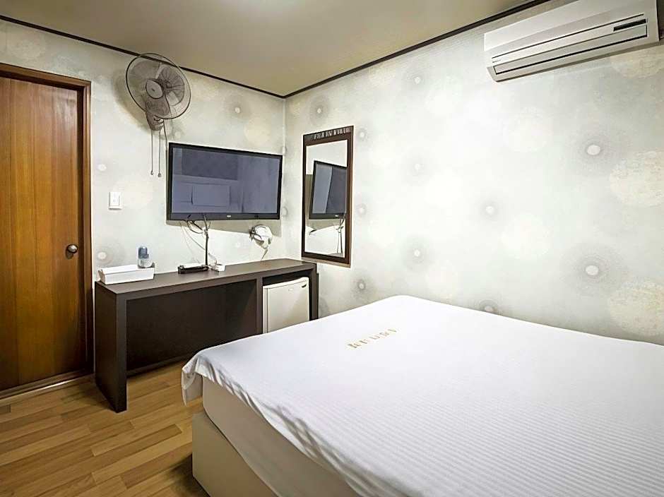 Twins Hotel