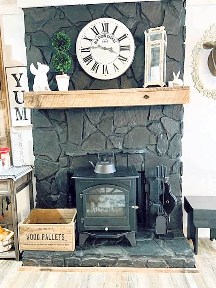 Cozy Mountain Top Ski Studio