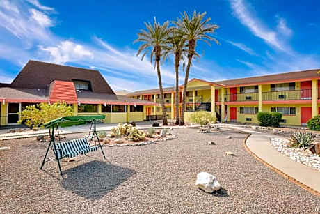 Queen Room with Two Queen Beds - Non-Smoking