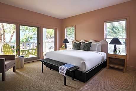 King Room with Balcony