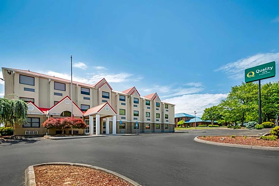 Quality Inn & Suites