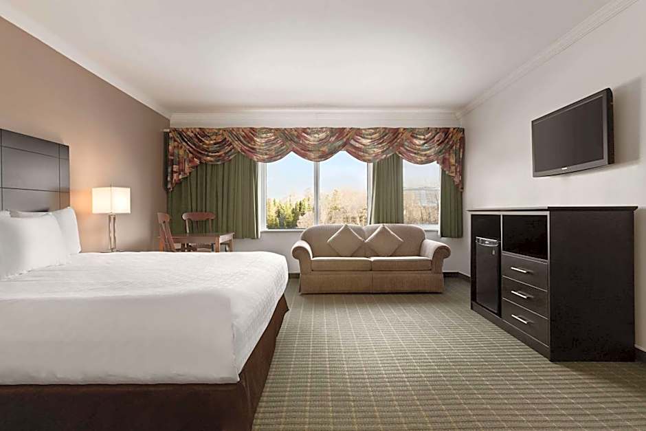 Travelodge by Wyndham Baie Comeau