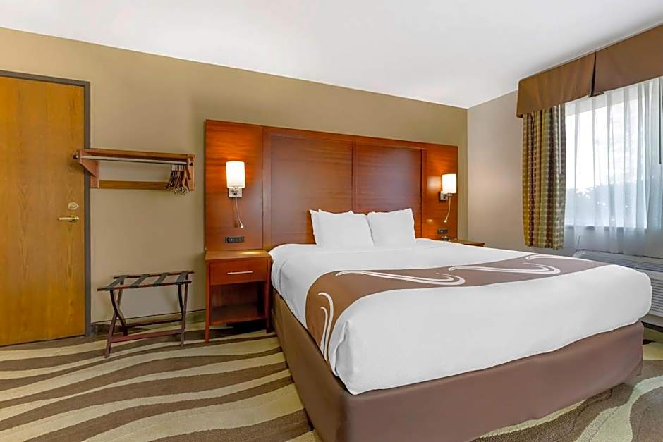 Quality Inn & Suites Stoughton - Madison South