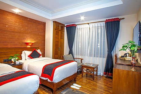 Deluxe Twin Room