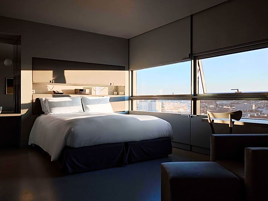 SO Vienna Hotel