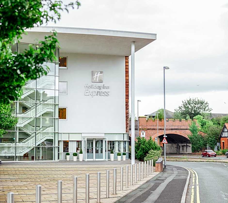 Holiday Inn Express Chester Racecourse By IHG