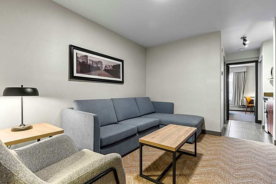 Sandman Hotel & Suites Calgary West