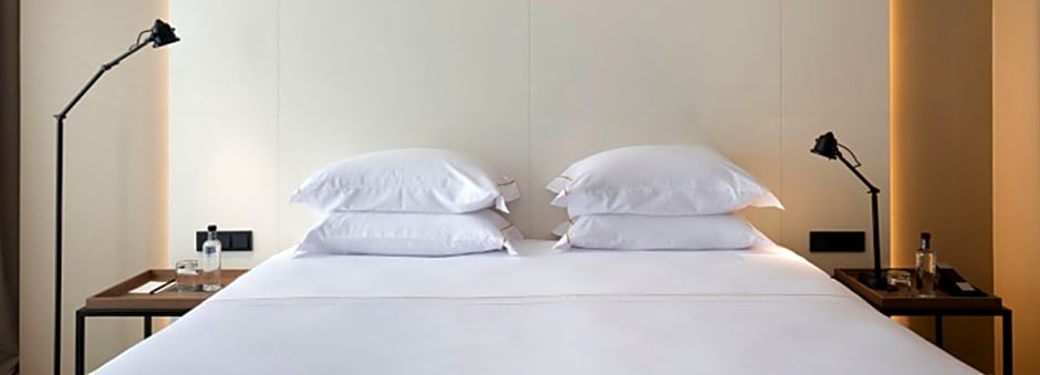 Hotel Advance