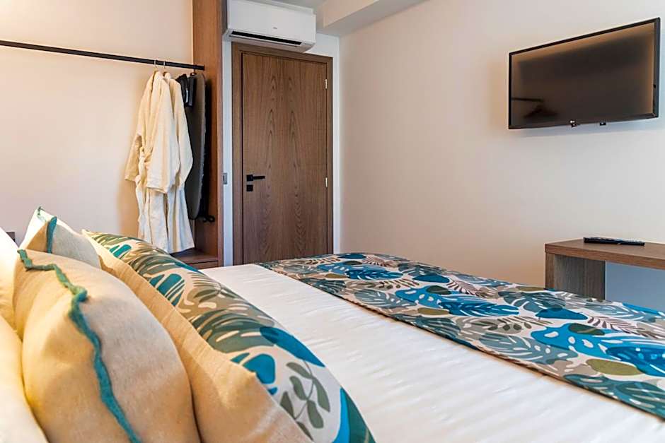 Photo 1 of 12 of Junior Suite