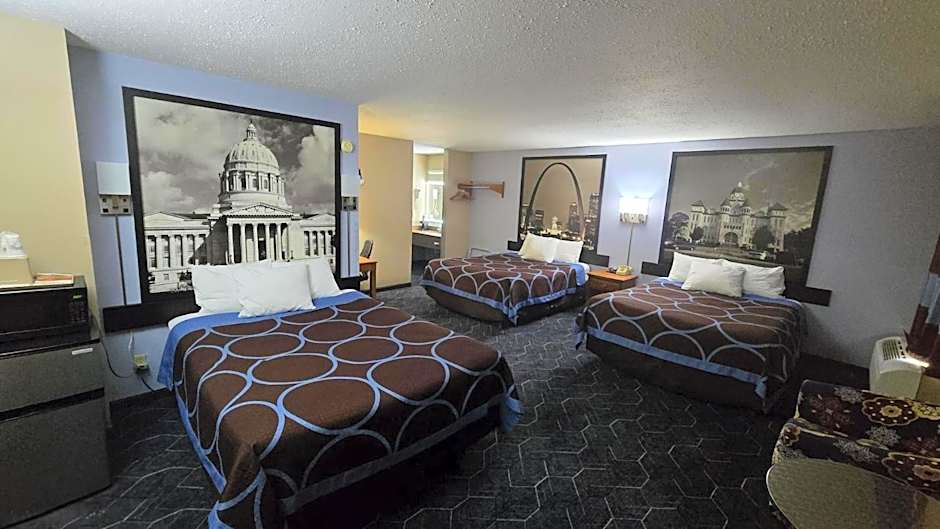 Super 8 by Wyndham O'Fallon MO/St. Louis Area