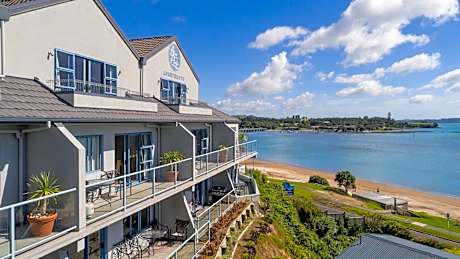 Blue Pacific Apartments