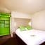 greet hotel restaurant Angouleme Ouest