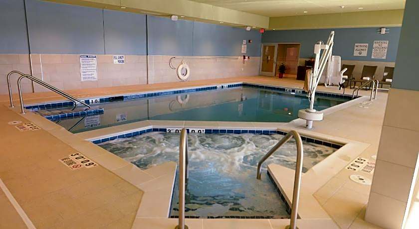 Holiday Inn Express & Suites Onalaska - La Crosse Area By IHG