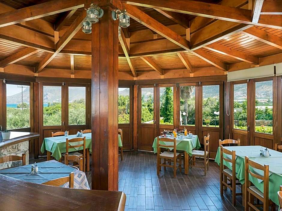 Petritos Rooms And Studios