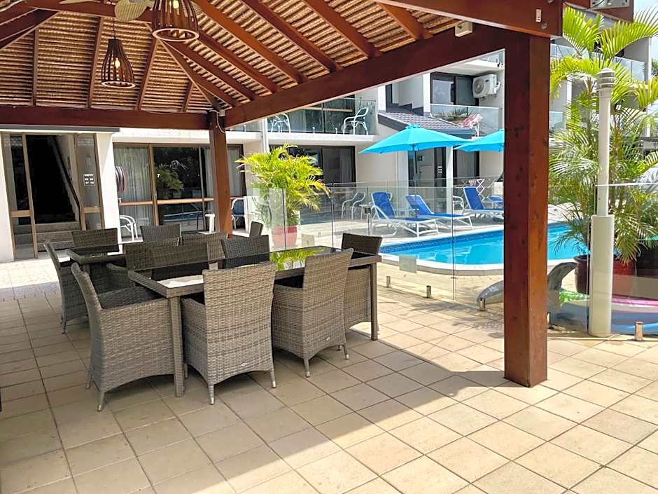 Burleigh Palms Holiday Apartments