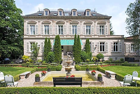 Hotel Belle Epoque