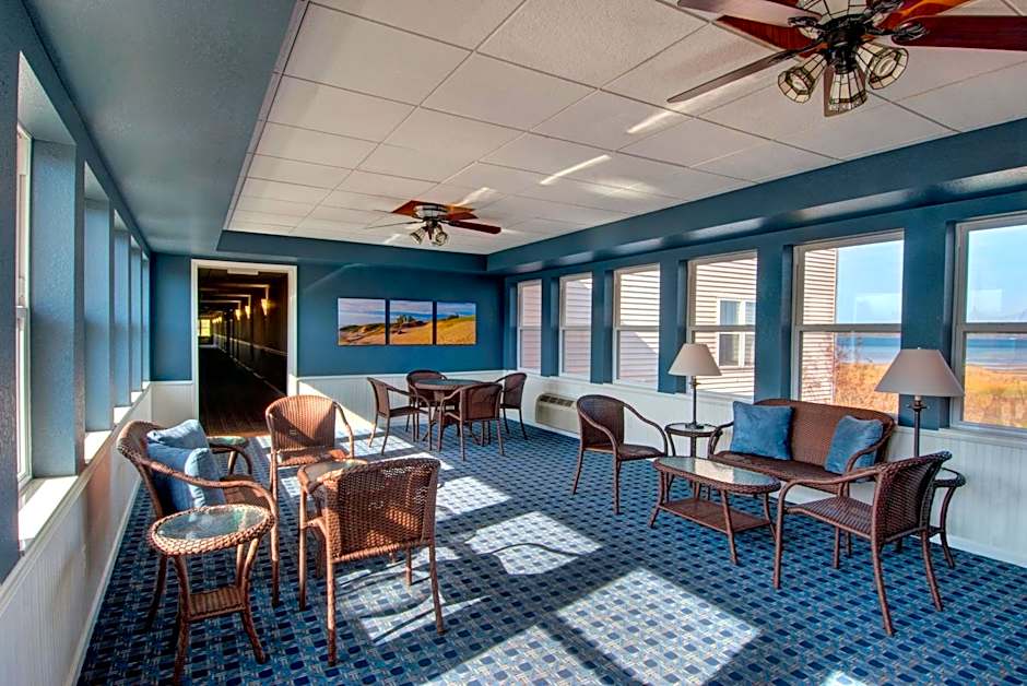 Cherry Tree Inn & Suites