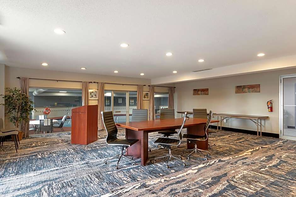 Quality Inn Newton at I-80