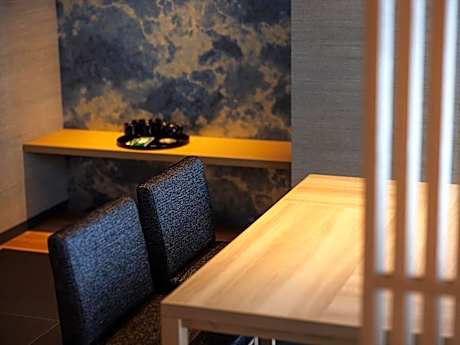 Deluxe Quadruple Room with Tatami Area (4 Adults)