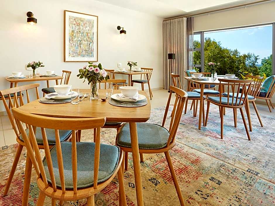 The Cliffside Boutique Getaway