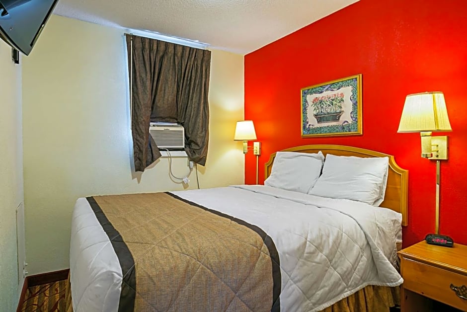 Bay Side Inn & Suites