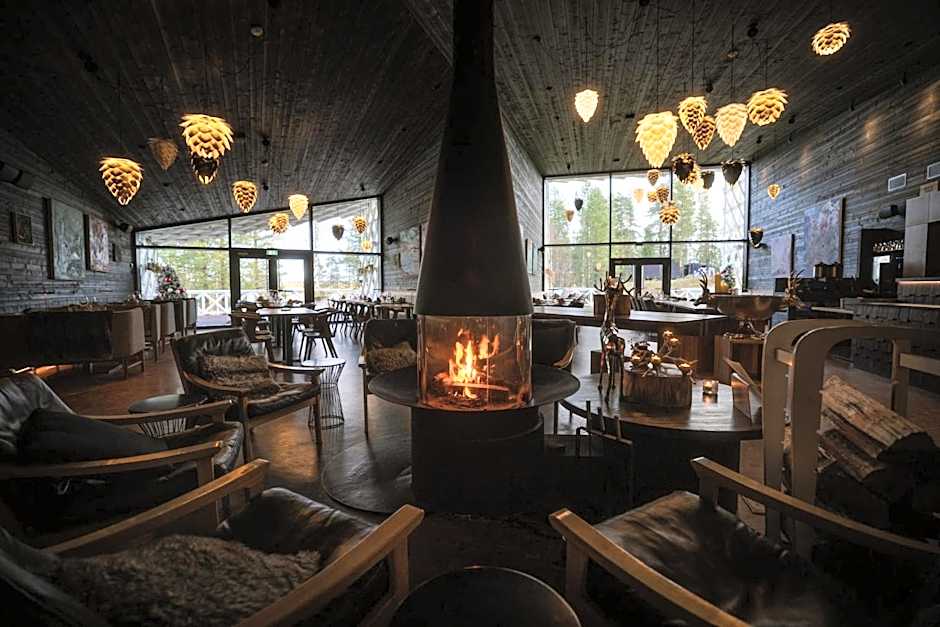 Arctic TreeHouse Hotel