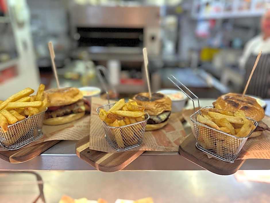 Clarence House Hotel